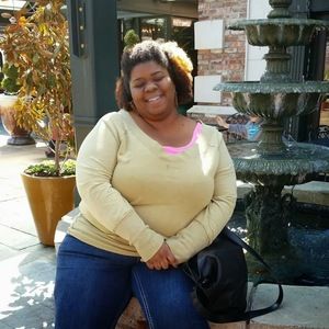 Meet your Posher, Ebony